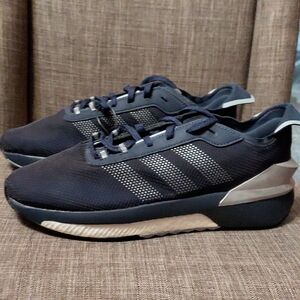Adidas Boost Men's Sneaker SIZE 8.5